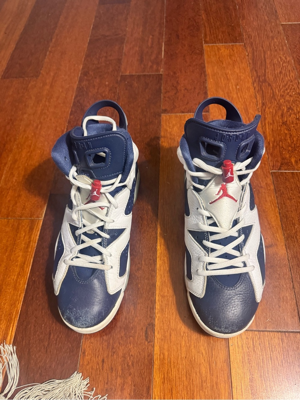 Men’s Jordan Retro 6 Olympic Sneakers, Size 8.5